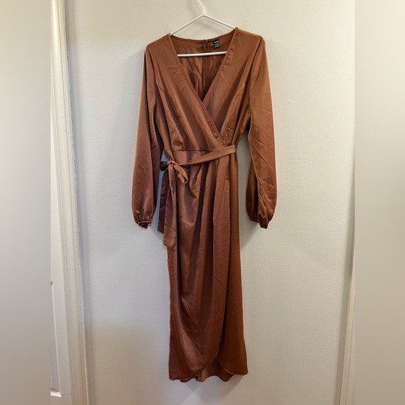 Satin Dress Deep V-Neck Long Sleeve Tie Waist Split Midi Dress W. - Picture 13 of 13